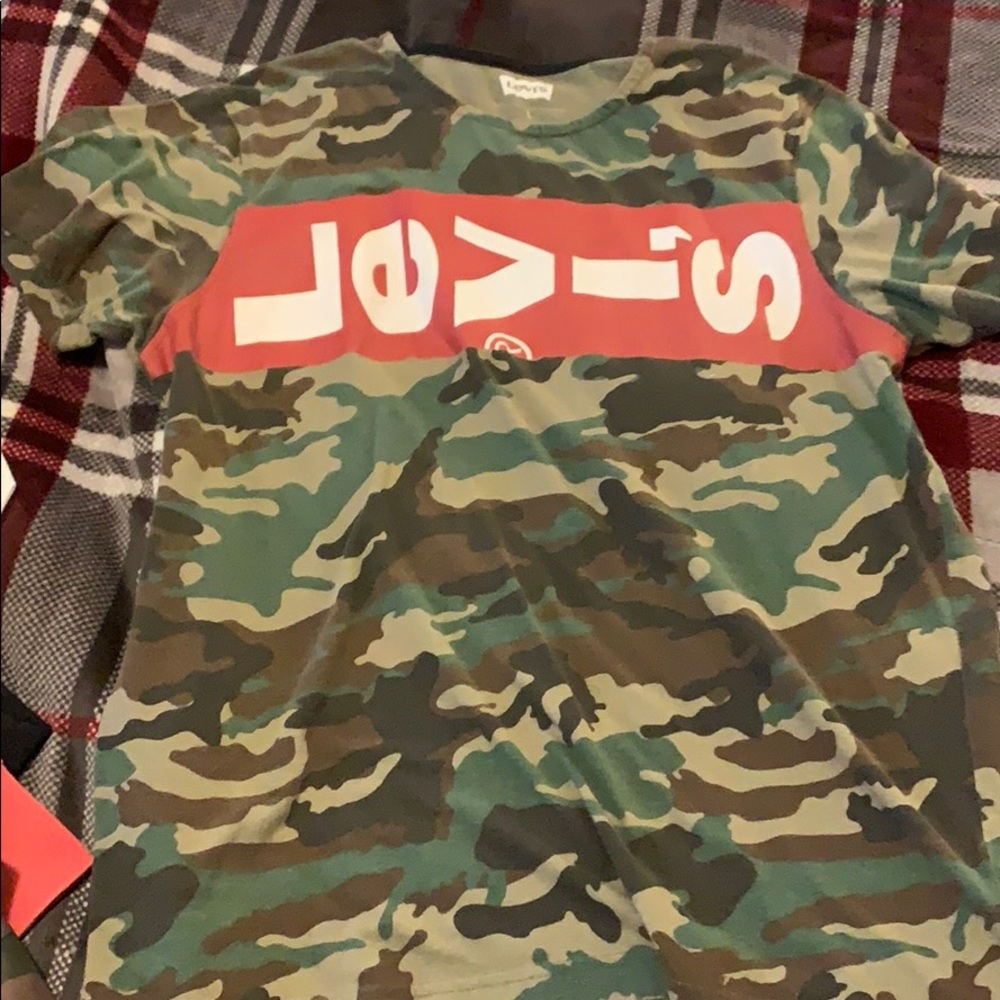 camouflage levi’s shirt